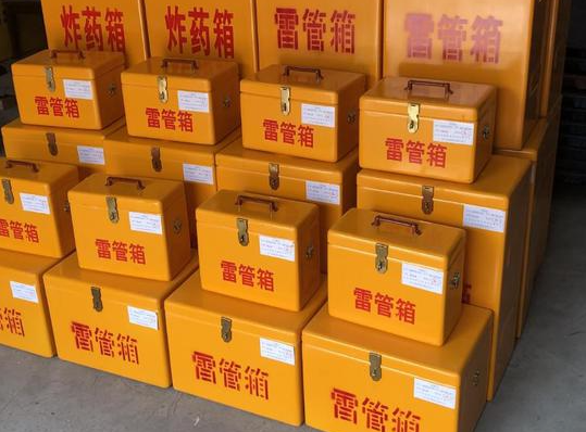 宜章玻璃钢雷管箱的使用寿命一般是多少？